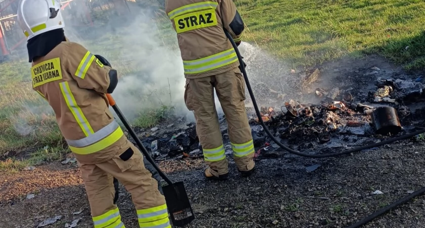 OSP Dąbie - szybka interwencja w akcji pożarowej przy LZS.