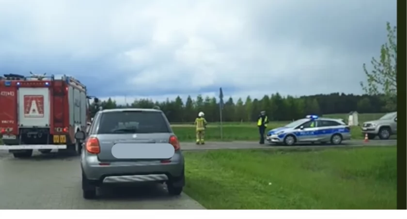 Wypadek w Bystrzycy koło Biedronki: zderzenie samochodu z motocyklem