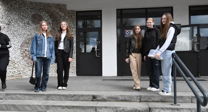 IV LO w Łukowie - dzień otwarty: oferta edukacyjna, warsztaty i prezentacje uczniów. Zobacz zdjęcia na Lukow.tv!