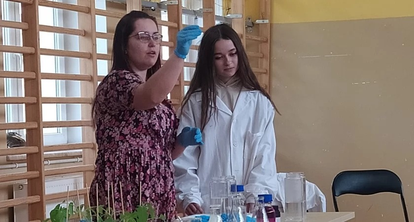 Inspirujące spotkanie w Szkole Podstawowej im. Świętego Jana Pawła II w Wólce Domaszewskiej