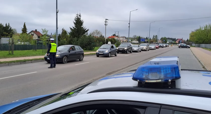 Kontrole trzeźwości kierowców na drogach powiatu łukowskiego - intensywna akcja policyjna w Łukowie! 