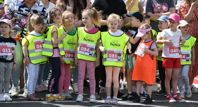 Wielkie bieganie w Łukowie. Miasto świętowało 3 Maja (FOTO + WIDEO) 