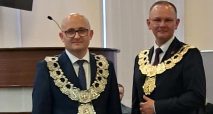 Decyzja Rady Miasta: Wynagrodzenie burmistrza wzrośnie o ponad 4 tys. zł