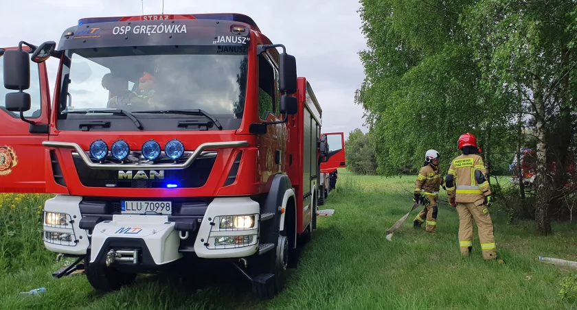 Pożar Lasu w Gręzówce: OSP KSRG Gręzówka i JRG Łuków na miejscu akcji