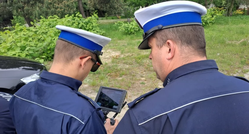 Drony policyjne nad skrzyżowaniem w Łukowie. Co nagrały? 