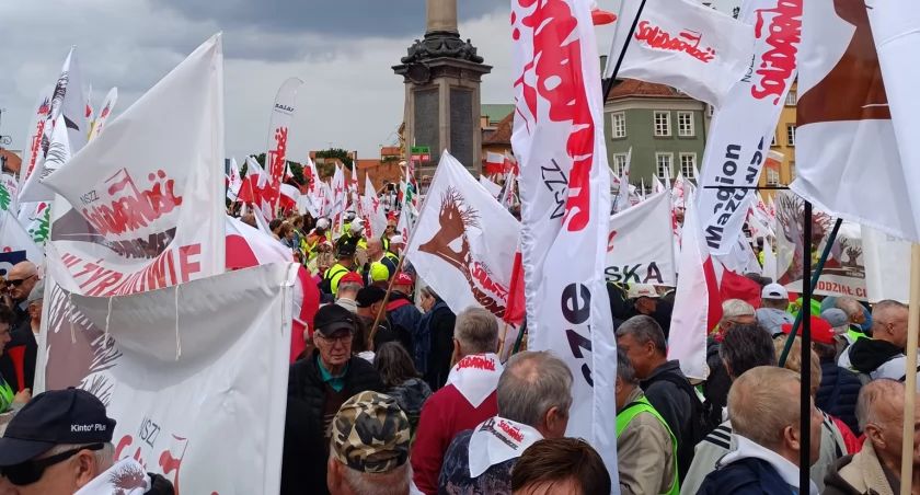 Protest rolników w Warszawie przeciwko Zielonemu Ładowi - relacja NSZZ Solidarność Łuków  