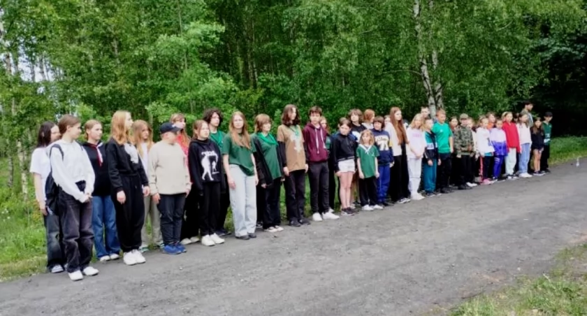 Wielkie wyzwanie wśród zieleni lasu: Biegi na Orientację „Żółwik V” przyciągają harcerzy z Łukowa!