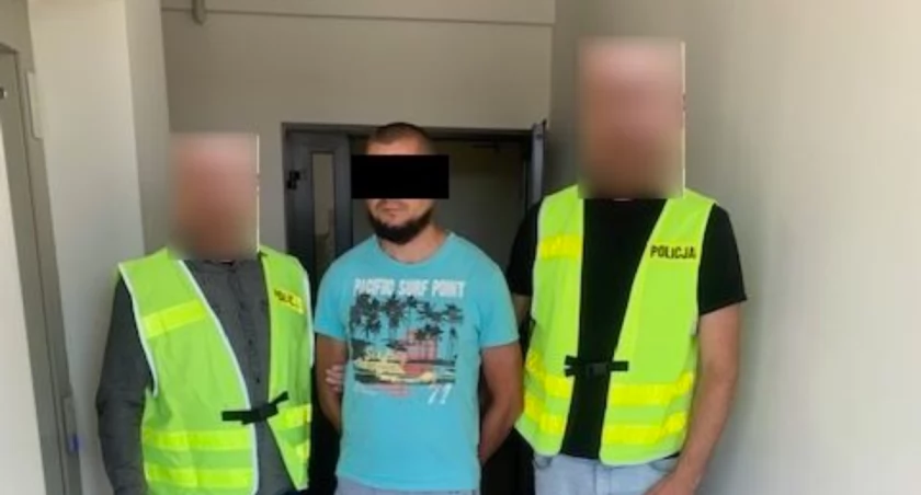 35-latek  groził rodzicom nożem. Okradał i straszył! Areszt na 3 miesiące