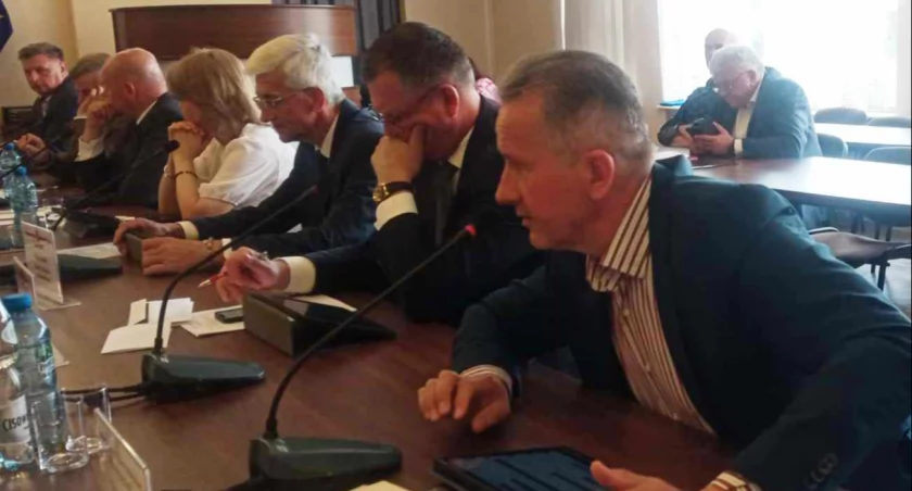 Powiat Łukowski: Krzysztof Szczęśniak szefem komisji oświatowej 