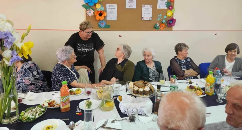 Pierwsze Spotkanie: Danie Wspólnych Chwil  Fundacji Biedronki w Mysłowie (WIDEO)