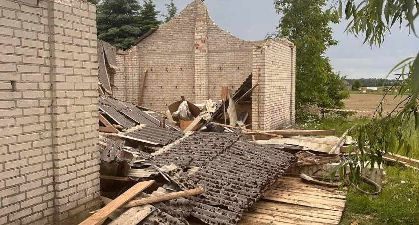 Zawalenie budynku w Kol. Rowiny, Okrzeja: Szybka reakcja OSP  
