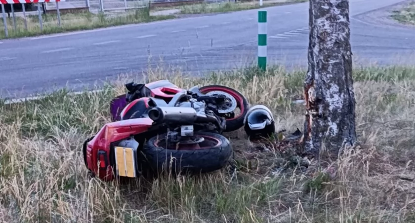 Wypadek motocyklisty w Dąbiu. Sprawca poszukiwany ! 