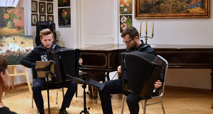 Koncert kameralny z okazji Dnia Matki w Muzeum Henryka Sienkiewicza: wyjątkowy wieczór z muzyką i sztuką1