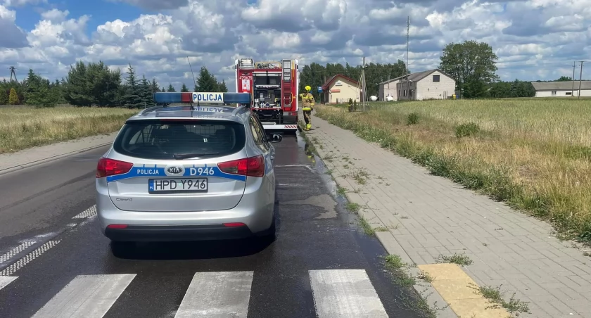 Akcja OSP Wojcieszków: Neutralizacja plamy ropopochodnej na DW-808