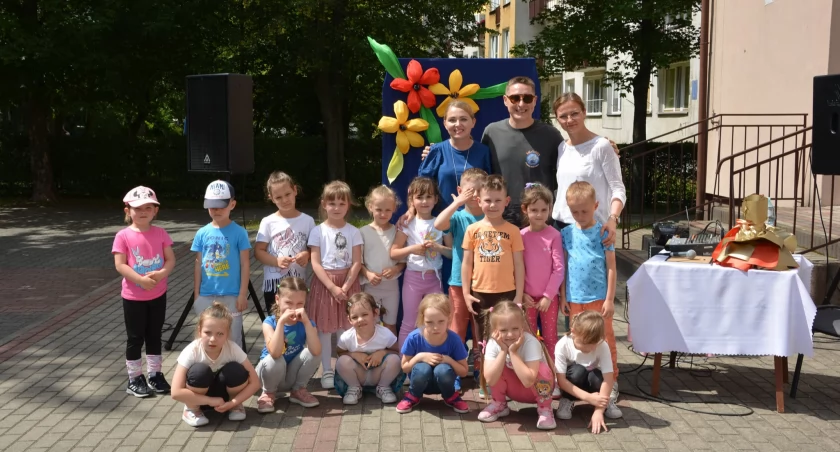 Niezapomniane Spotkanie z Antkiem Smykiewiczem w Przedszkolu Miejskim nr 4 