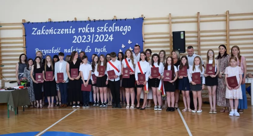 Stypendyści z gminy Wola Mysłowska! Gratulacje dla uczniów (LISTA) 