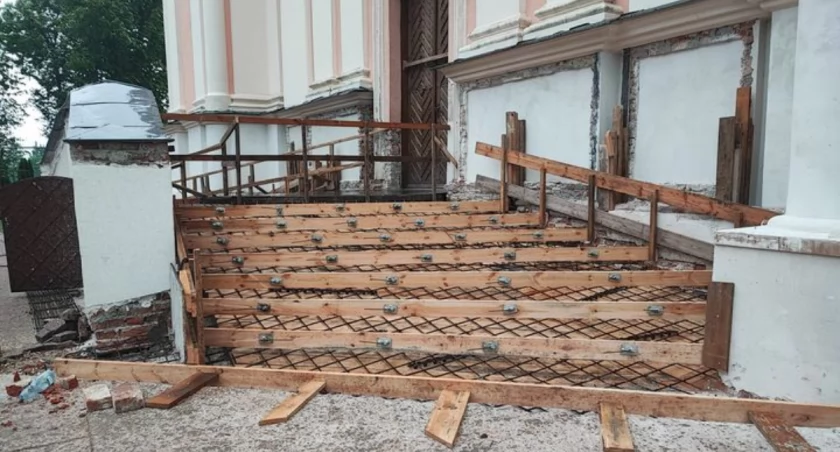 Remont w Parafii Podwyższenia Krzyża Św. w Łukowie