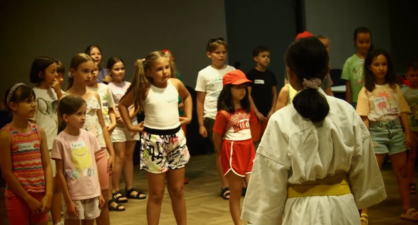 Wakacje ŁOK 2024: Karate, Teatr Lalek i Animacja - bogaty bzień pełen atrakcji (FOTO)