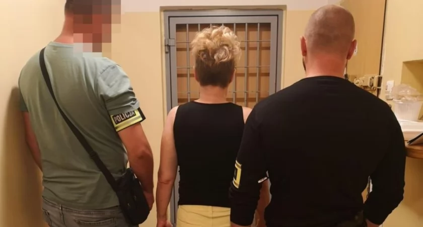 Policja zatrzymała małżeństwo podejrzane o przestępstwa gospodarcze 