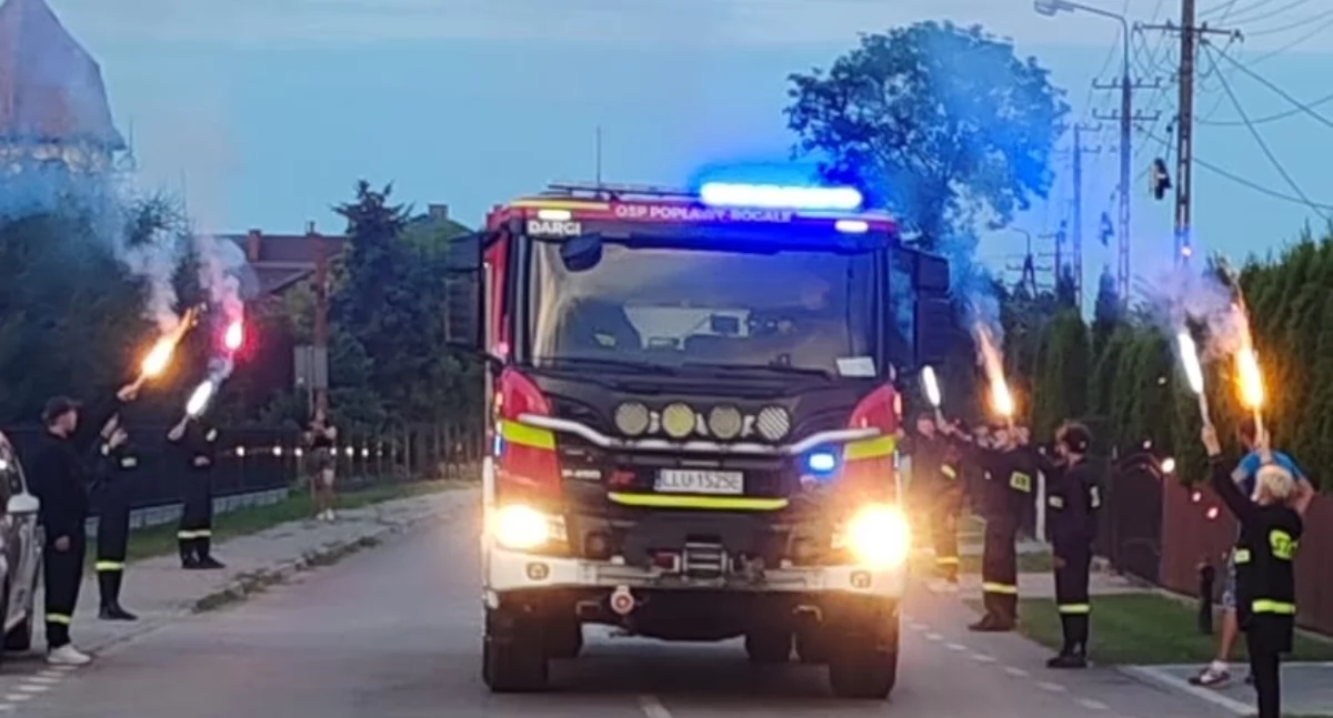 Nowy wóz strażacki w OSP Popławy-Rogale: Nowoczesna Scania na straży bezpieczeństwa
