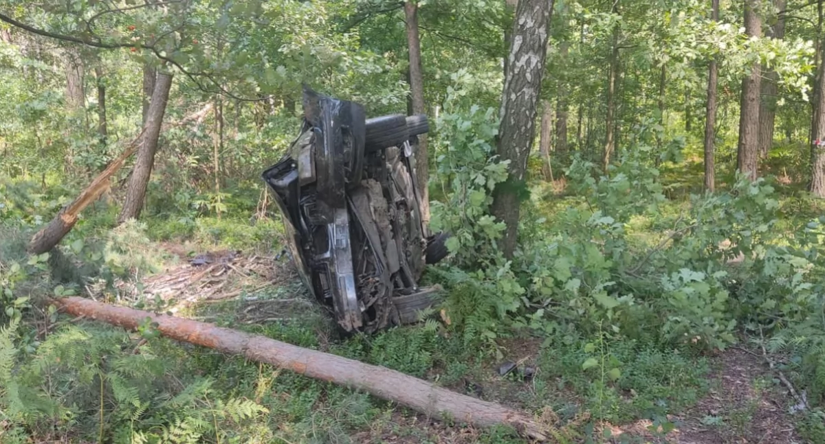 Dramatyczne chwile w Gminie Krzywda: Poważny wypadek  na leśnej trasie (FOTO) 