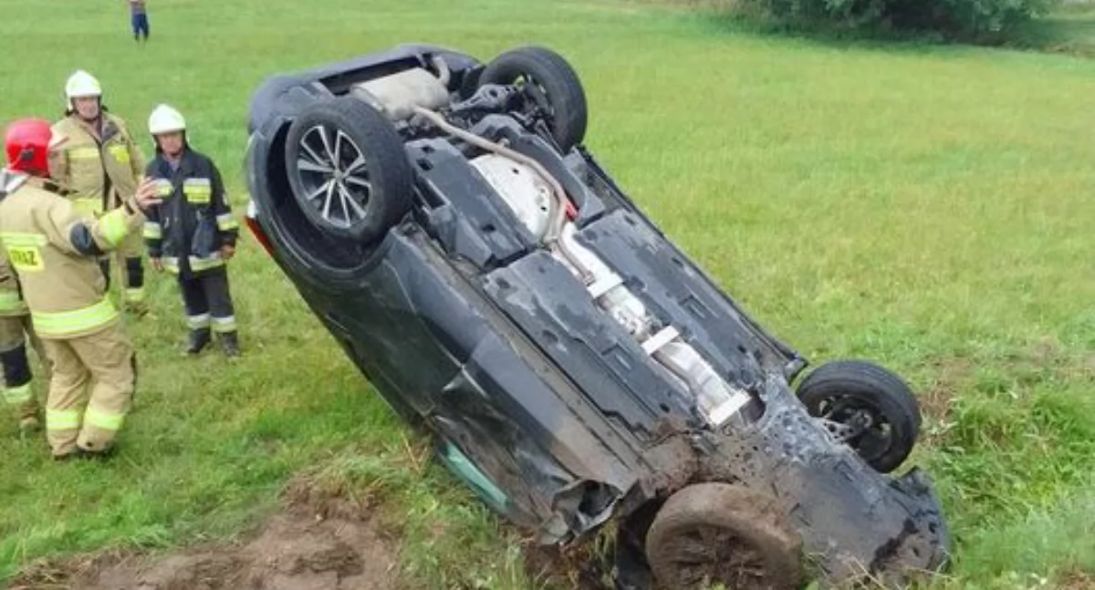 Ale wylądował! Jak to możliwe? Wypadek w Serokomli! 