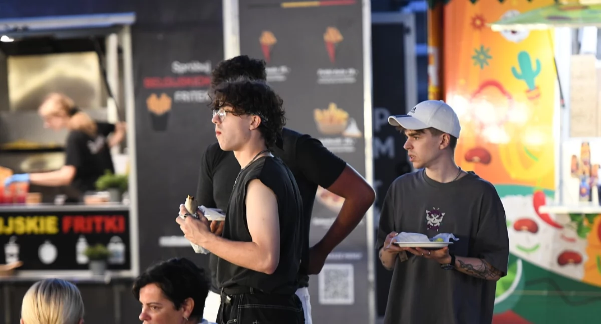 Zlot Food Trucków na Placu Solidarności i Wolności w Łukowie (FOTO)