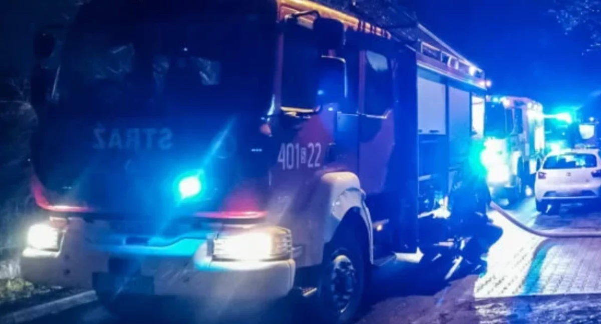 Wypadek pod Łukowem: osobówka uderzyła w pustostan!