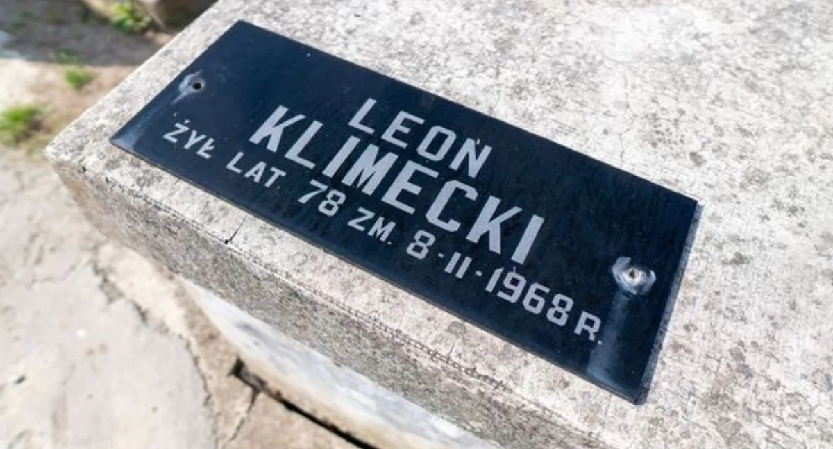  Rozpoczęły się prace remontowe nagrobka Leona Klimeckiego