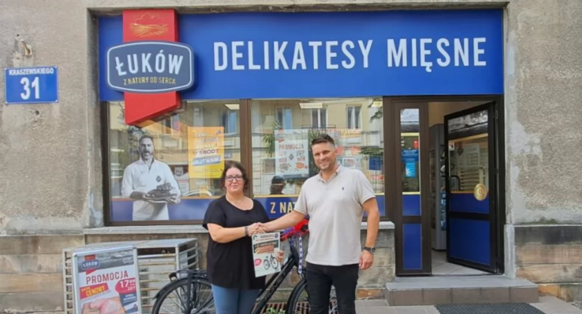 Twórcze prace z recyklingu. Anna Borowska zdobyła rower od Zakładów Mięsnych Łuków!  