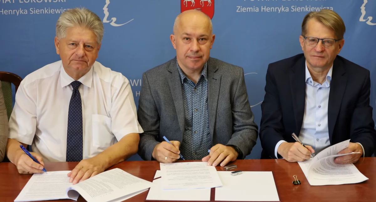 Remont sali gimnastycznej w IV LO w Łukowie: Podpisano umowę na modernizację