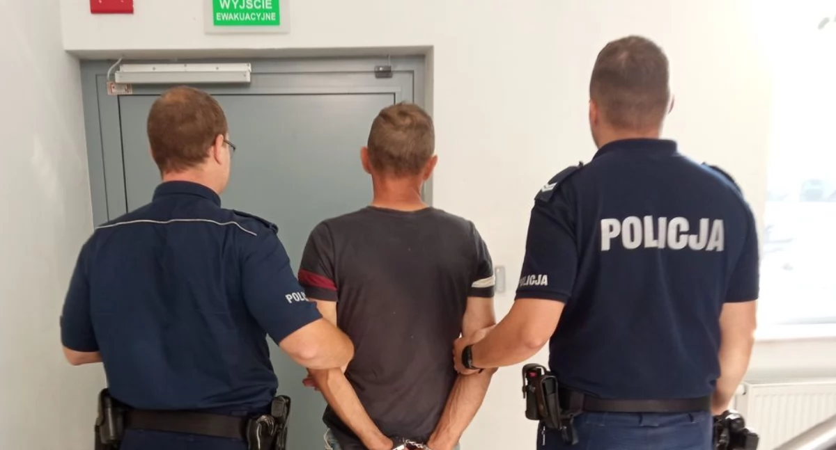 Pijany 42-latek z siekierą terroryzował własnych rodziców