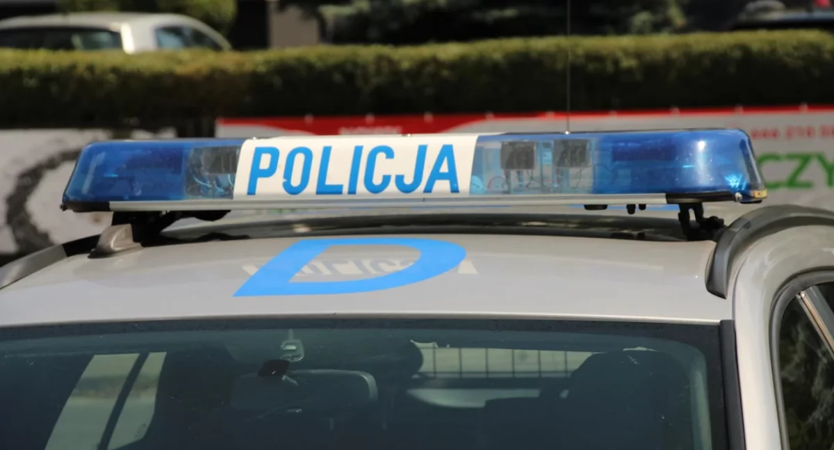 Łuków: Samochód ruszył bez kierowcy! Suzuki uderza w zaparkowanego Hyundaia