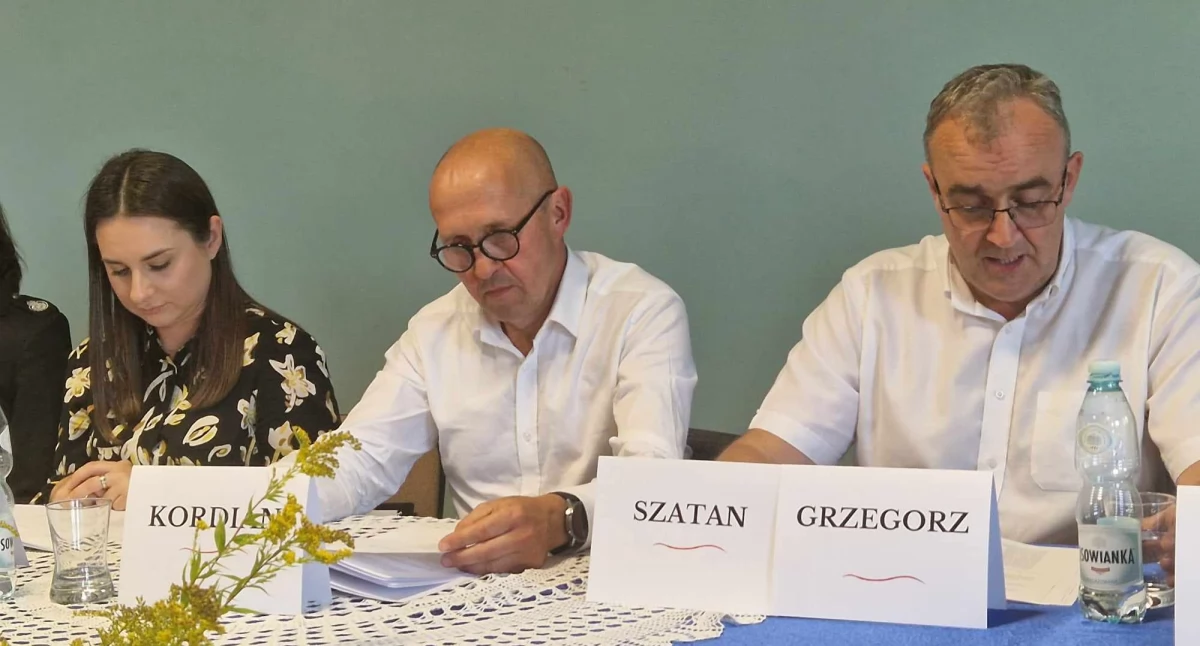 Narodowe Czytanie w Gminie Łuków: Wójt Mariusz Osiak wcielił się w Kordiana