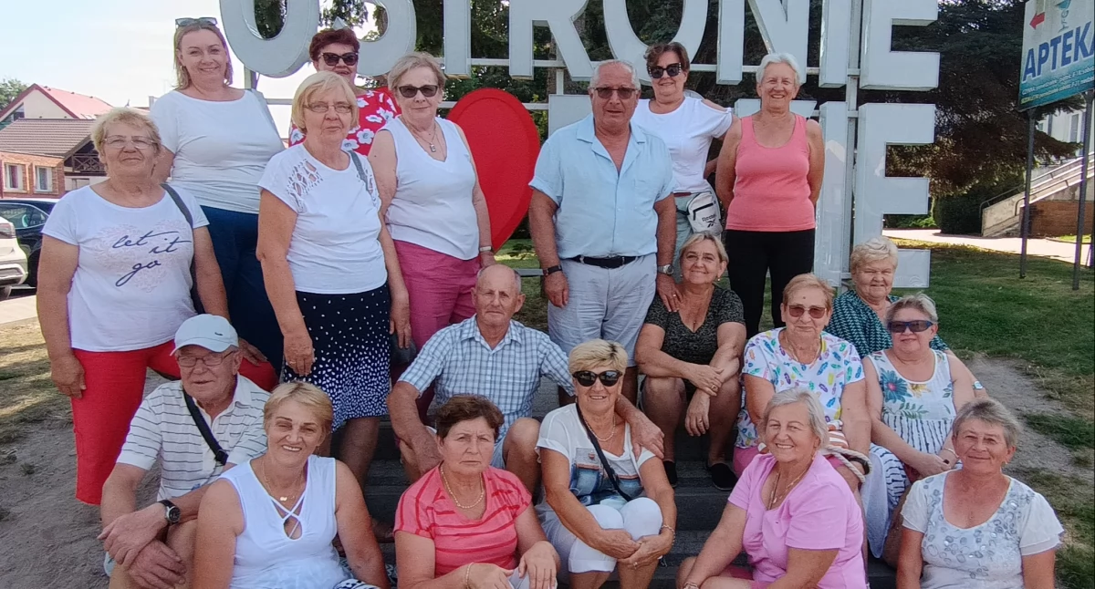 Seniorzy szaleją nad Bałtykiem! Zobacz, jak bawili się w Ustroniu Morskim [ZDJĘCIA]