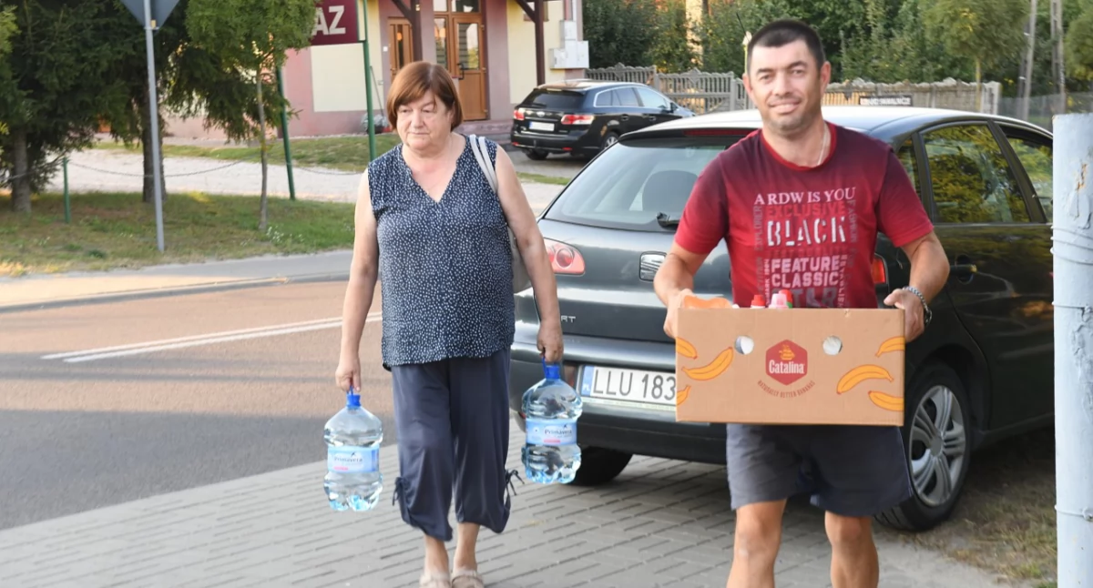 Mieszkańcy Świderek ruszyli z pomocą! Ich dary uratują powodzian [ZDJĘCIA]