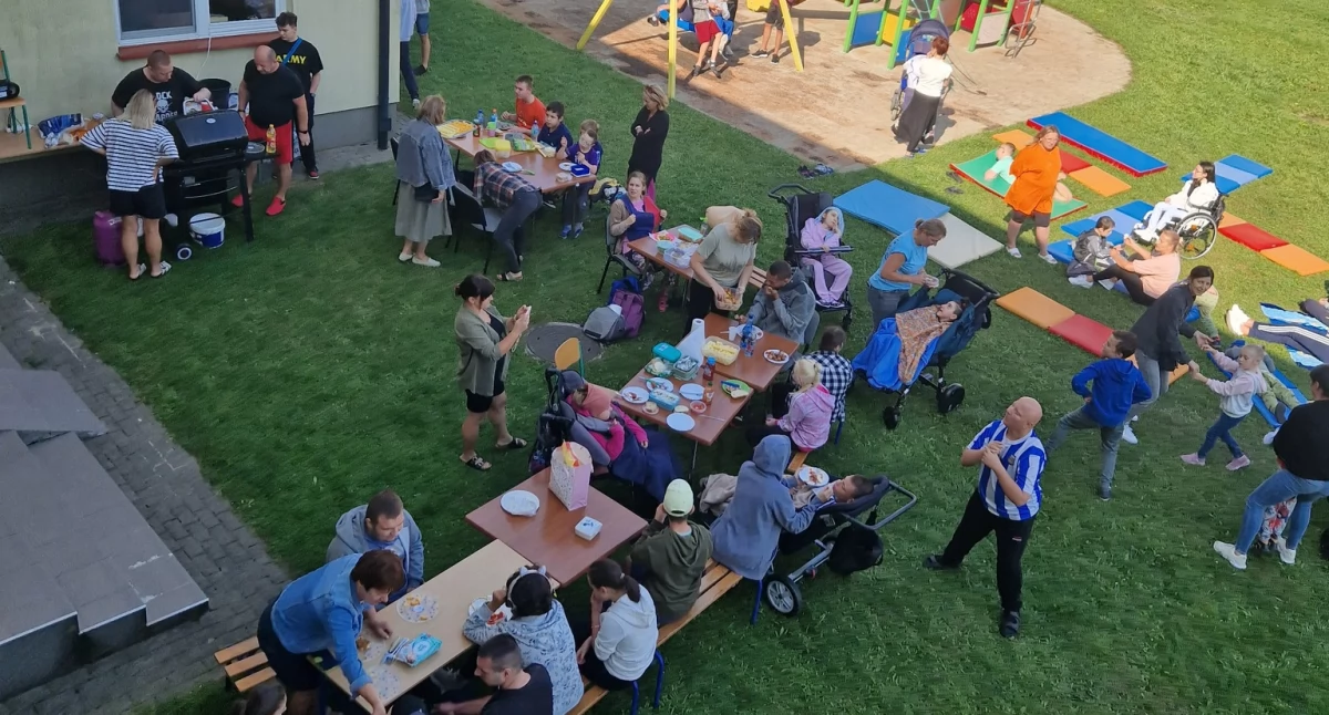 Grill zamiast ogniska? Zespół Placówek w Łukowie zaskakuje na Święcie Pieczonego Ziemniaka!