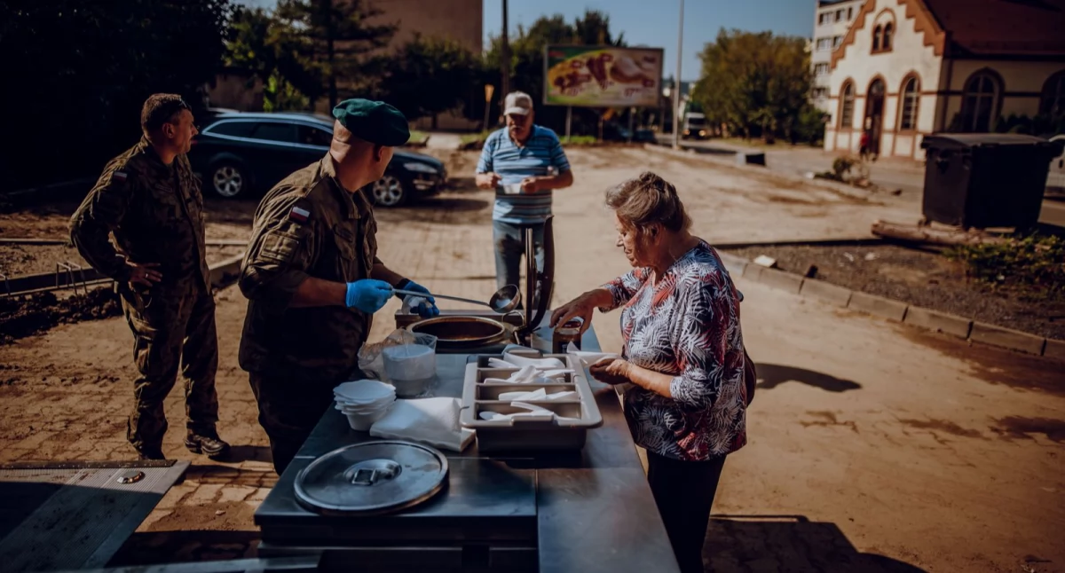 Powiat Łukowski niesie pomoc dla Powiatu Kłodzkiego – finansowe wsparcie oraz konwój humanitarny w drodze