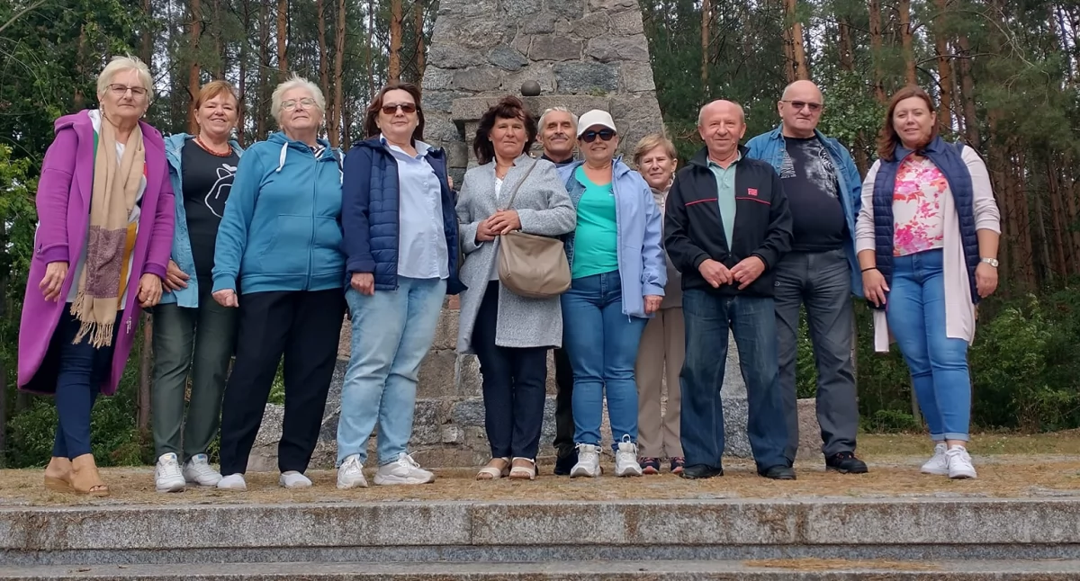Seniorzy na Szlaku Ziemi Łukowskiej! Niezapomniana przygoda klubu Teraz Pora na Seniora
