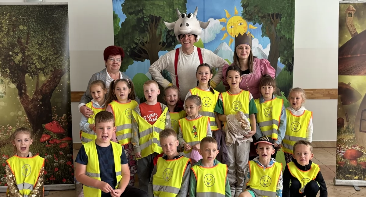 Koziołek Matołek zawitał do Krynki! Spektakl, który zaskoczył dzieci i nauczył ich angielskiego