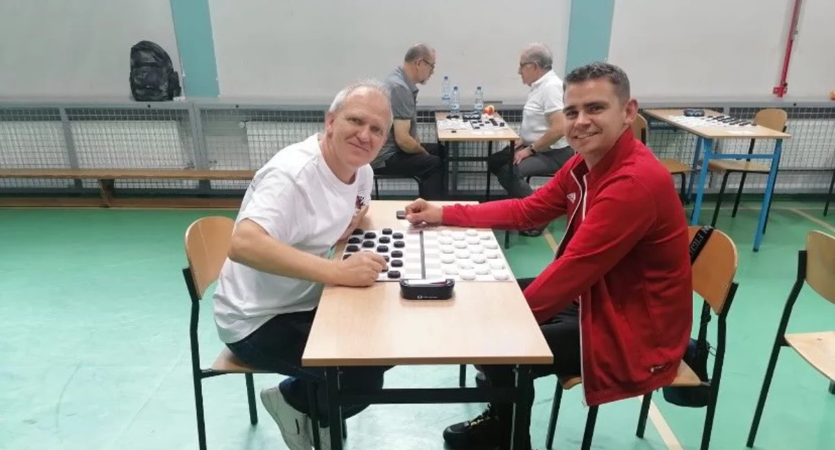 Piotr Kisiel mistrzem Polski w warcabach 100-polowych!