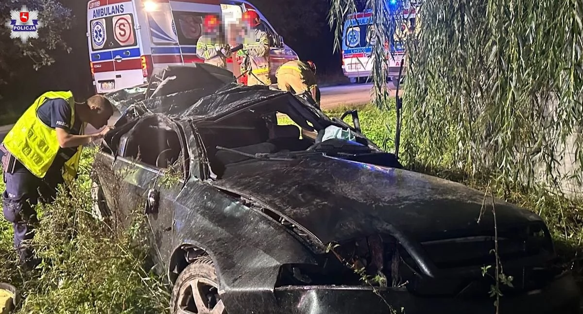 Nocna brawura za kierownicą Audi. Trzej nastolatkowie w szpitalu po groźnym wypadku