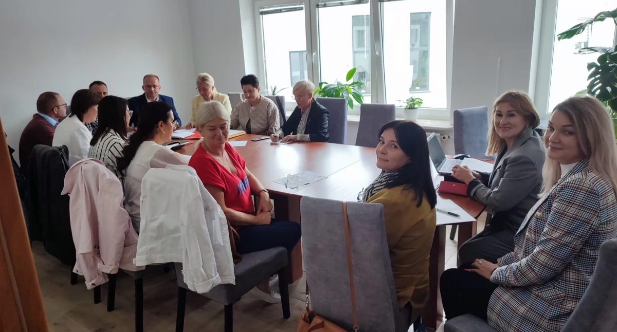 Szczepienia przeciw HPV w szkołach. Nowy program rusza w powiecie łukowskim!
