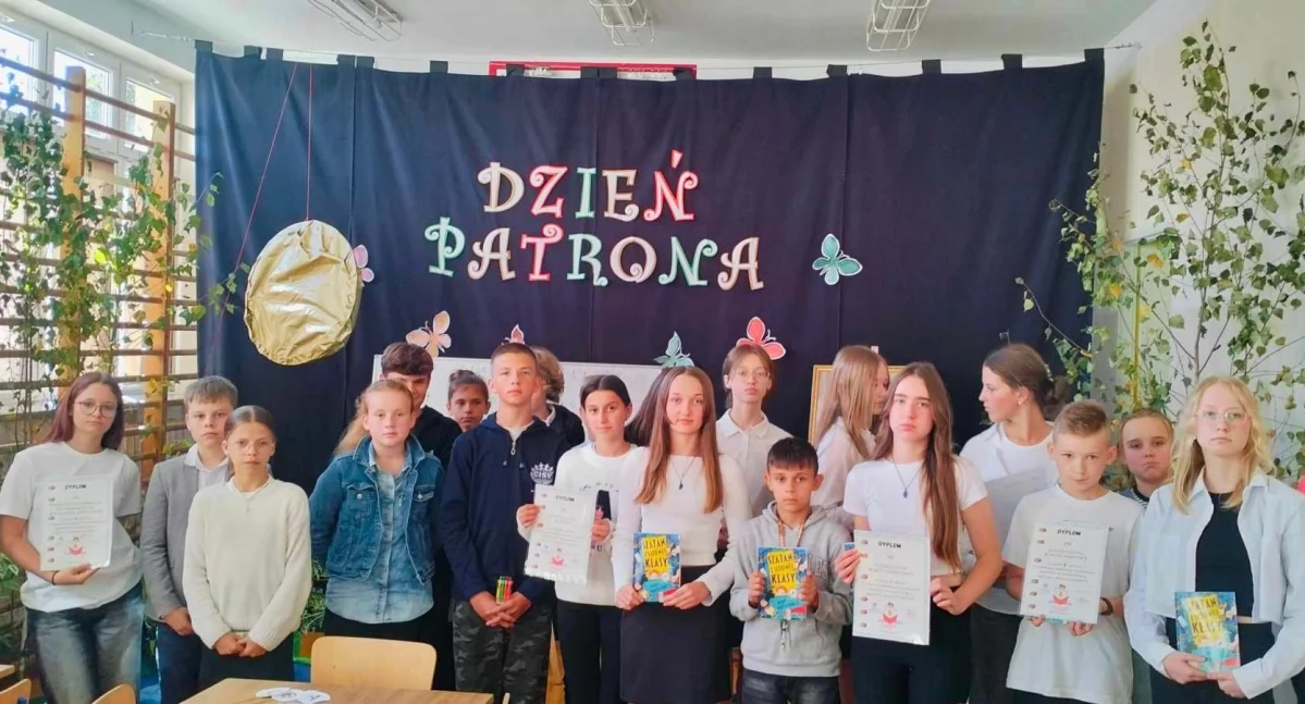 Fiukówka świętuje: Niezwykły dzień patrona! Konkurs czytelniczy i niesamowite przedstawienie
