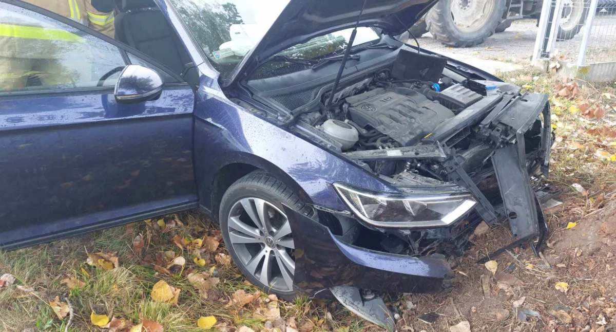 Poważny wypadek w gminie Wola Mysłowska. Matka i dzieci w szpitalu, kierowca ciągnika pijany