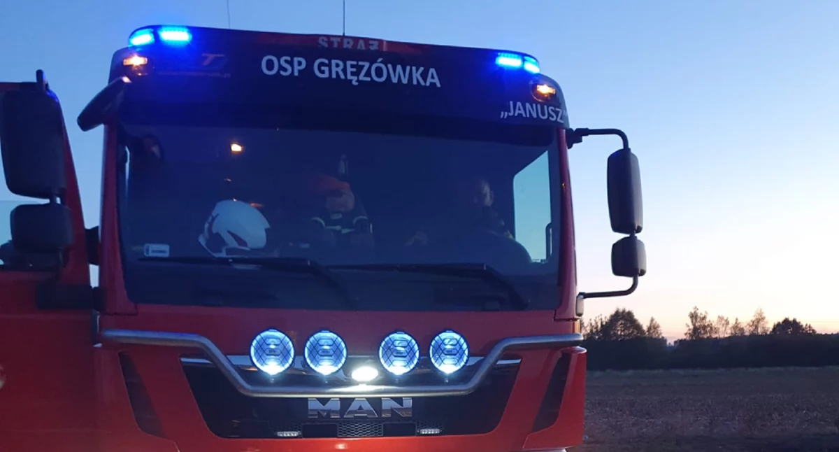 Szybka akcja strażaków! Pożar w Gręzówce opanowany w 35 minut