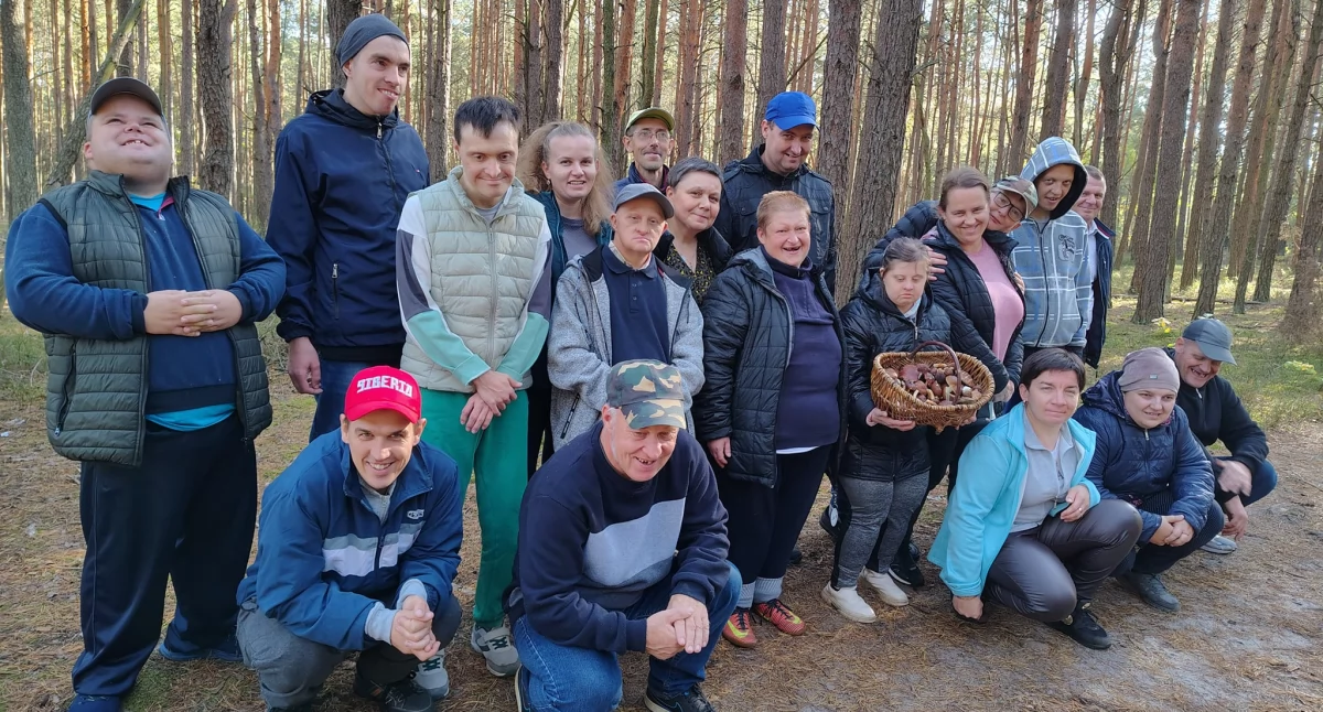 Warsztat Terapii Zajęciowej w Stoczku Łukowskim odkrywa moc natury! Jesienne grzybobranie i silvoterapia