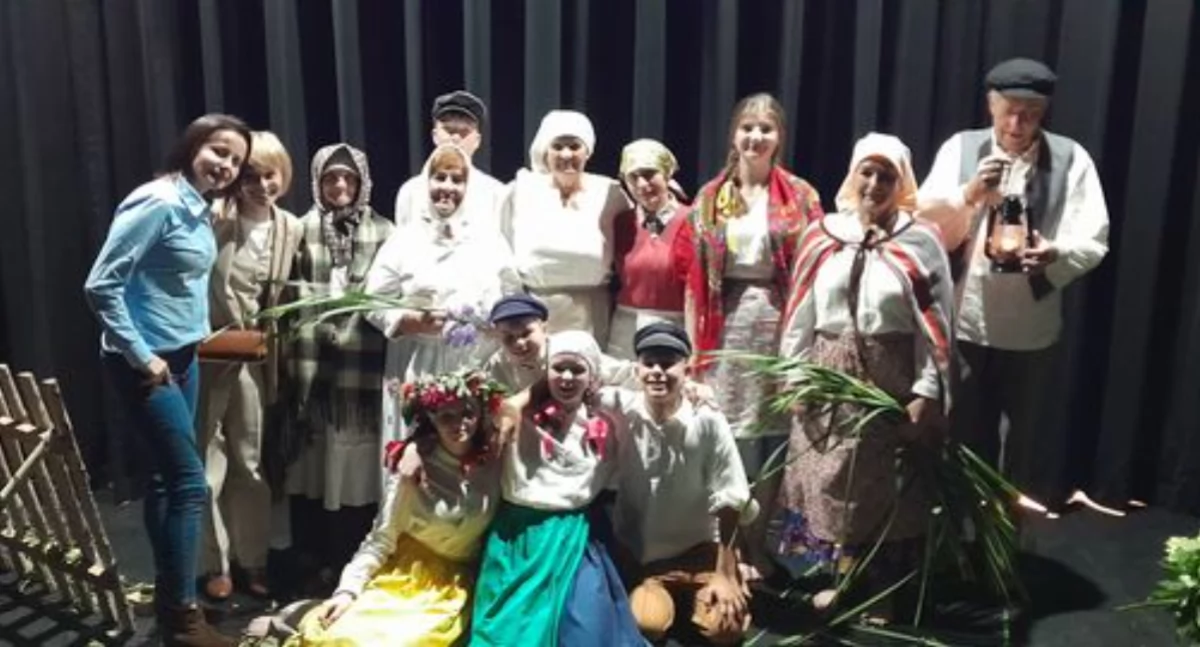 Zespół Obrzędowy „Zawsze Razem” z Woli Gułowskiej wraca z nagrodą z 41. Ogólnopolskiego Sejmiku Teatrów Wsi Polskiej!  