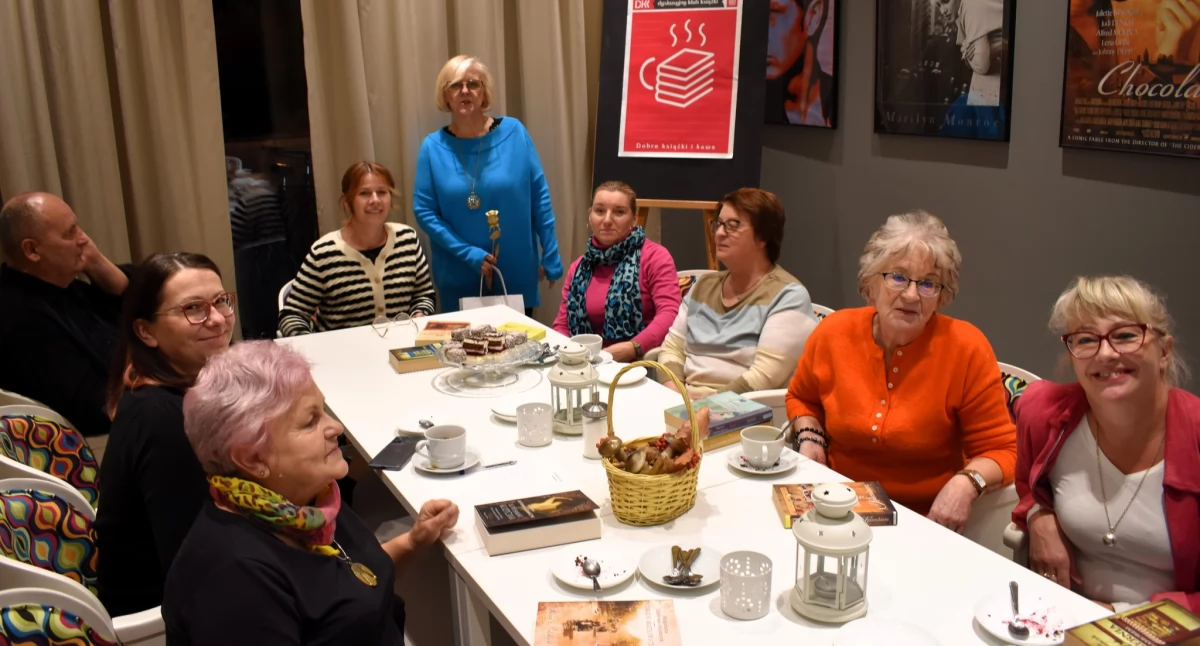 Małgorzata Gutowska-Adamczyk w Adamowie: Niezapomniane spotkanie z autorką 