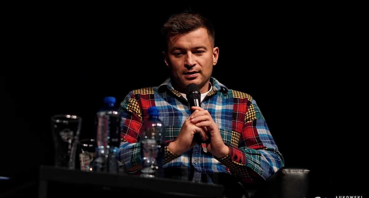 Spotkanie z Jakubem Małeckim w ŁOK. Magia literatury i kulisy powstawania powieści [ZDJĘCIA]